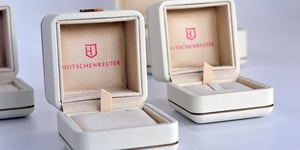 Custom wood jewelry box: endless choice with To Be Packing